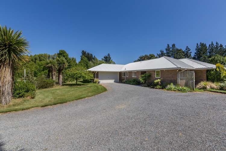 27 Guys Road Yaldhurst_20