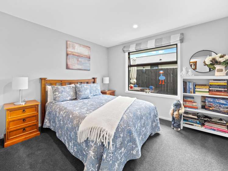 129 Middle Road Allenton_12