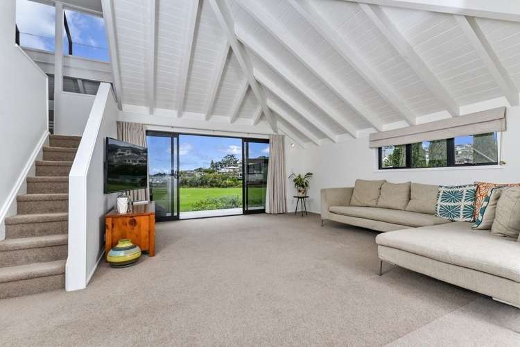 14 Commodore Parry Road Castor Bay_8