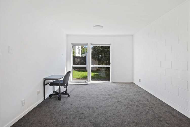17 Fred Woodward Place Mount Roskill_6
