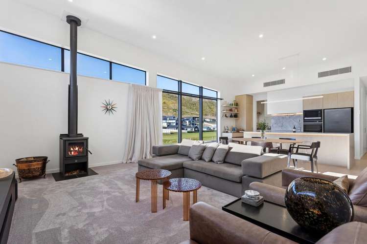 34 Emeline Chapman Drive Cracroft_1