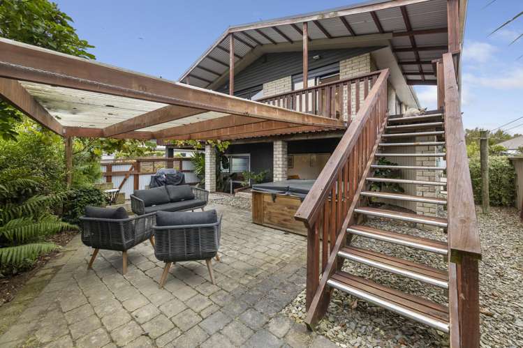 8 Clariton Avenue Green Island_23