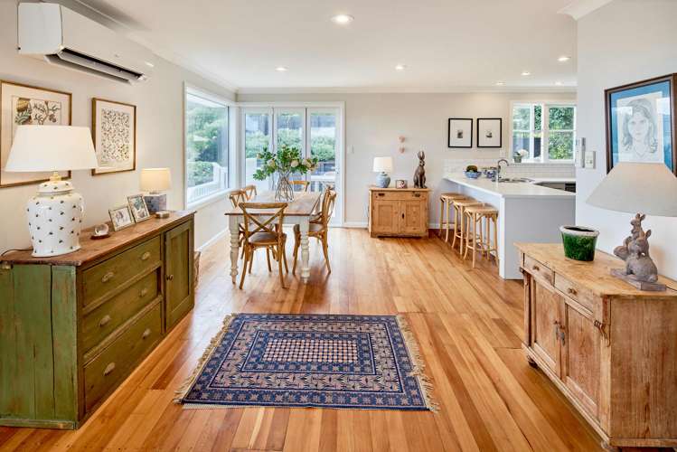 9 Mana View Road Paremata_20