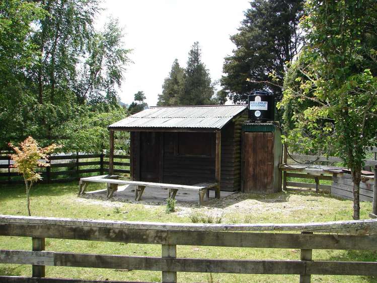 1742 Taringamotu Road Taringamotu_17