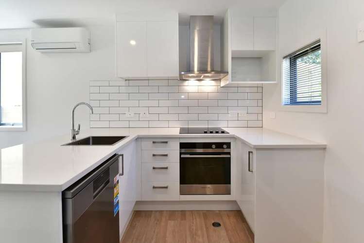 12/694 Whangaparaoa Road 1791_2