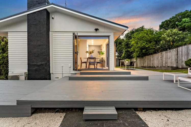 39 Fairclough Road Beach Haven_20