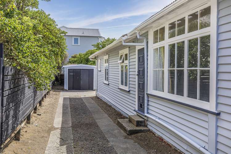 22 Reef Street Island Bay_21