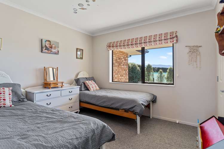 1498 Thongcaster Road Oxford_10