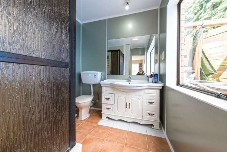 27 Diorella Drive Clover Park_7