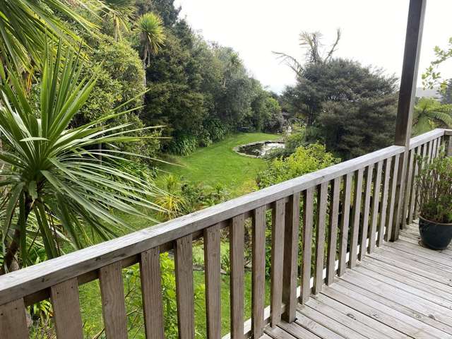 Main Double/122 Lone Kauri Road Karekare_2