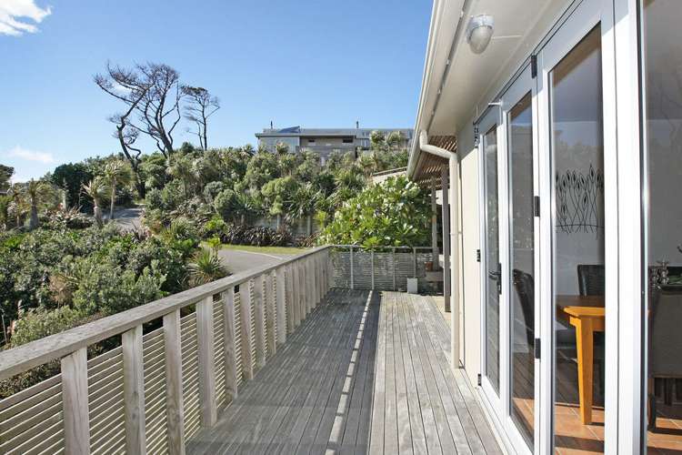 15a Hungerford Road Lyall Bay_7