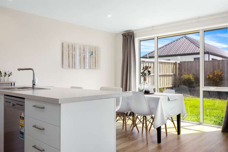 20 Quinn Crescent Woodend_4