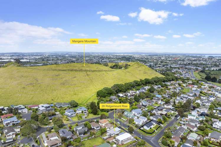 28 Ridgemount Rise Mangere Bridge_22