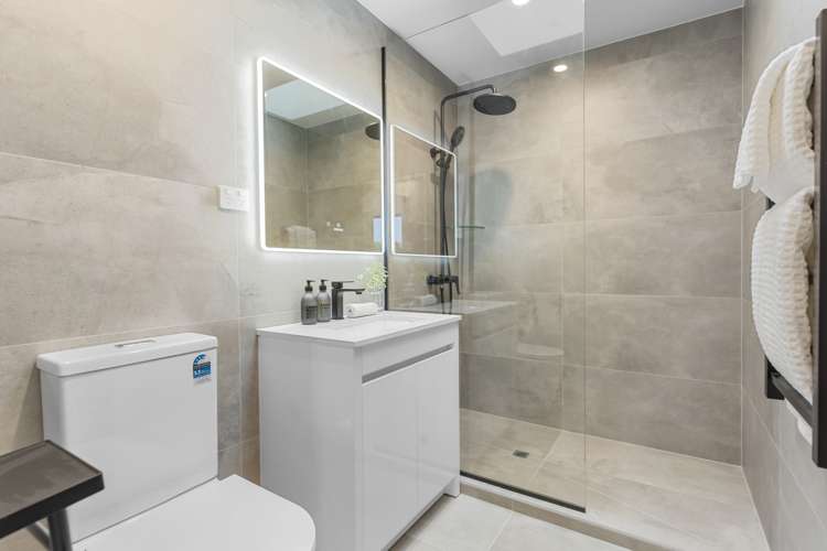 19a Arosa Place Forrest Hill_13