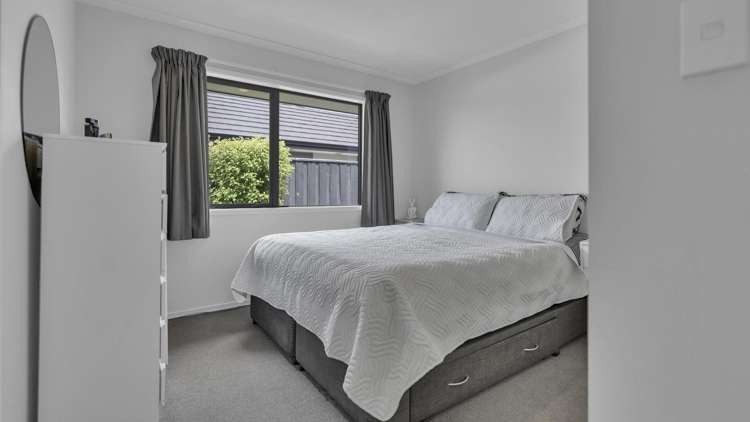 41 Farnborough Way Rolleston_5