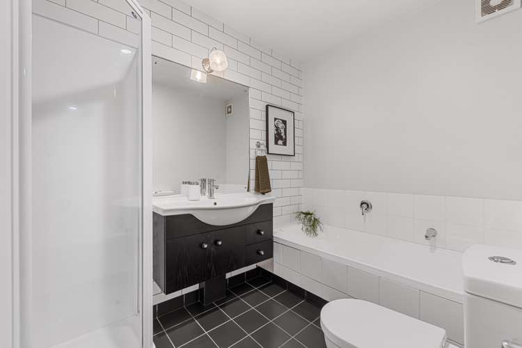 24 Leneford Drive East Tamaki_22