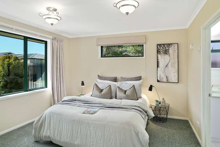 4 Cambria Gardens The Wood_22