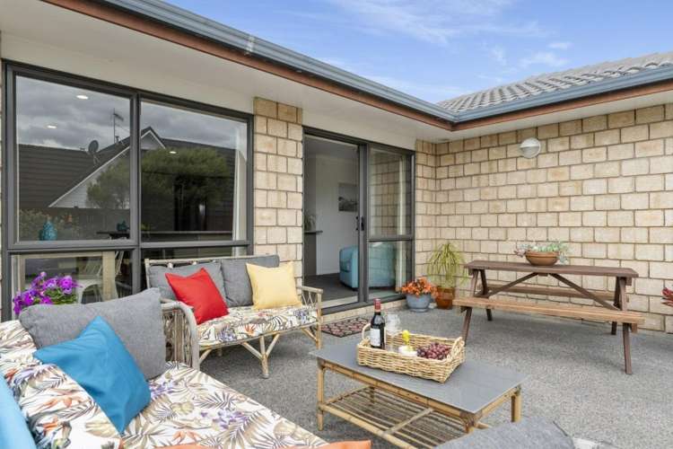 19 Palm Springs Boulevard Papamoa_11