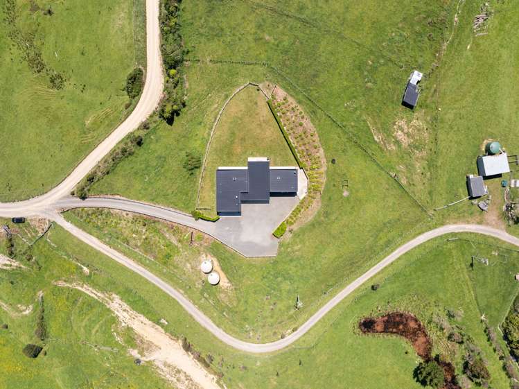 613 Ridge Road North Pahiatua_28