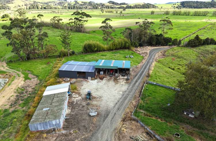 295 and 132 Tangowahine Settlement West Road Tangowahine_13