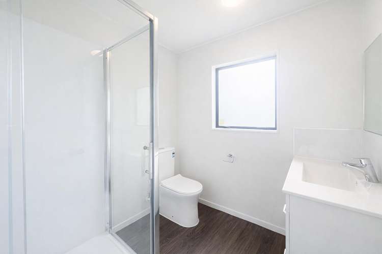 2/90 Shifnal Drive_5