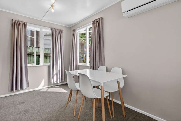 29 Shackleton Grove Stokes Valley_7