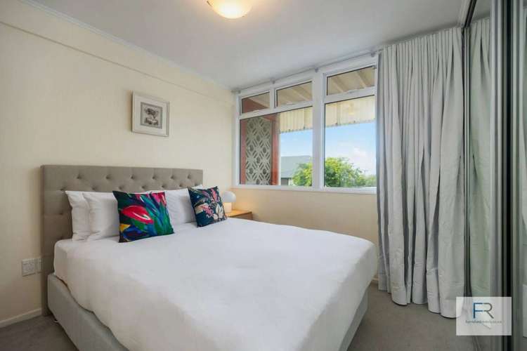 2/219 Onewa Road Birkenhead_5