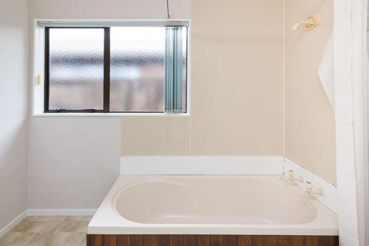 57 Clarke Avenue Highbury_19