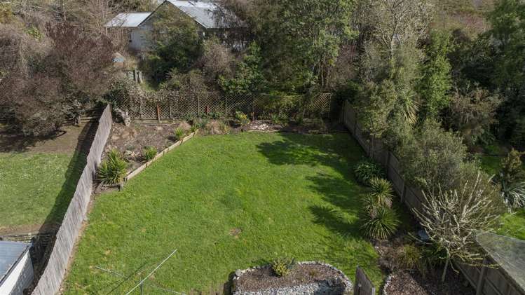 26 Murphy Street Toi Toi_20