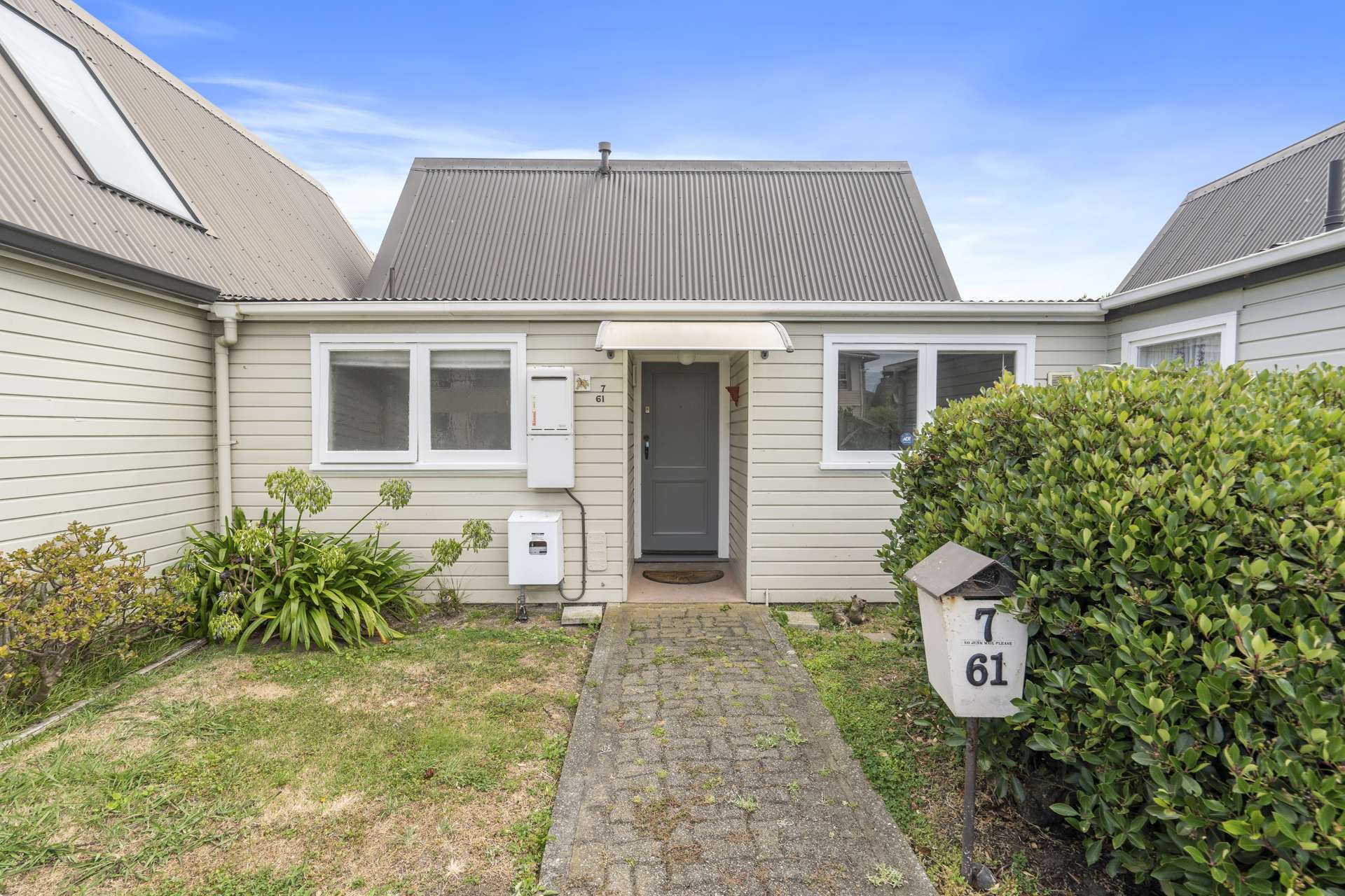 7/61 Richmond Street Petone_0