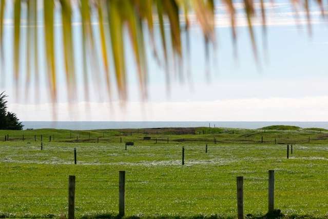 9c Dolphin Parade Bell Block_3