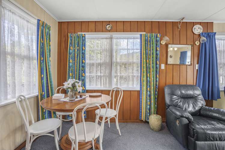18 Karamu Crescent Wainuiomata_5