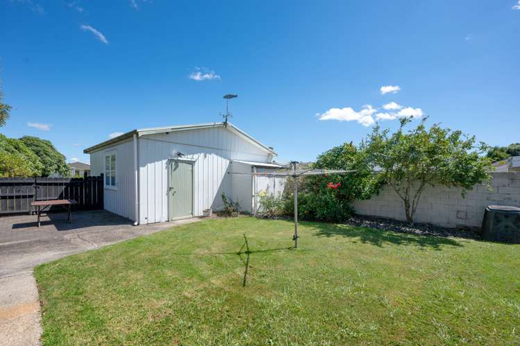 49 Wylie Street Glenholme_21