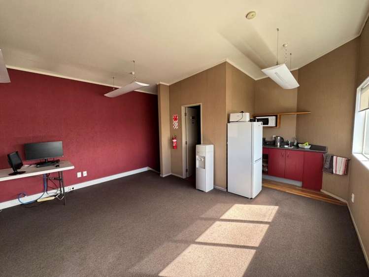 213 John F Kennedy Drive Milson_8