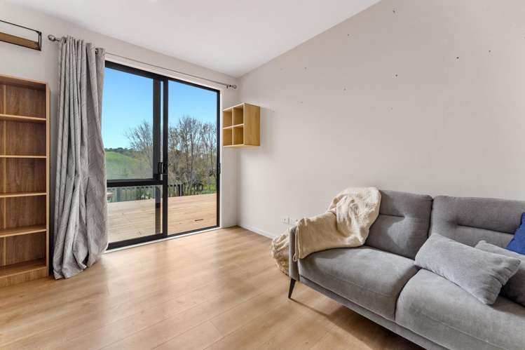 2 Craig Road Pollok_12