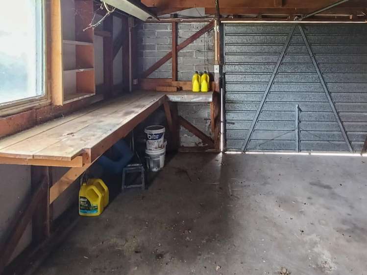 17 Roberts Road Hei Hei_9