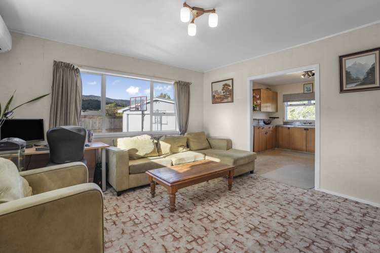 18 Heath Street Wainuiomata_7