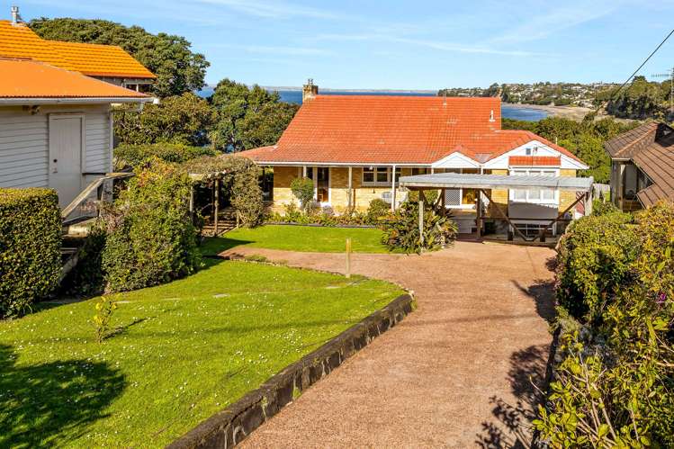 5 Churchill Road Murrays Bay_11