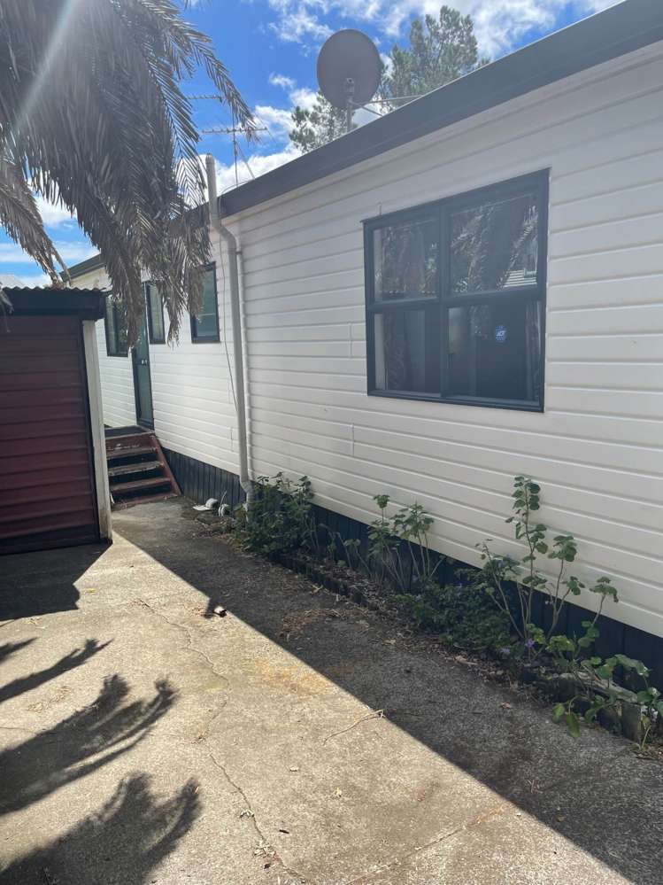 2/31 Saint Leonards Road Kelston_2