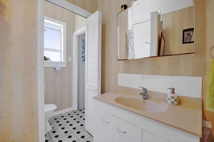 114 Brecon Road Stratford_25