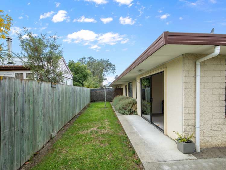 2/13a Muller Road Blenheim Central_14