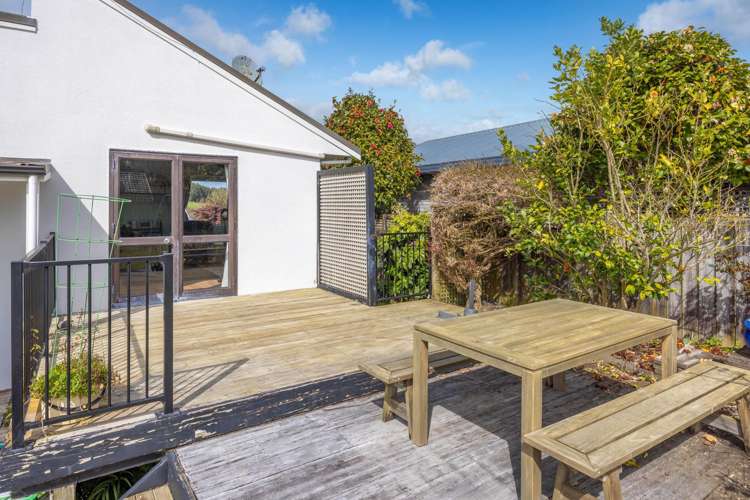 70 Sunnyhills Avenue Glenview_16