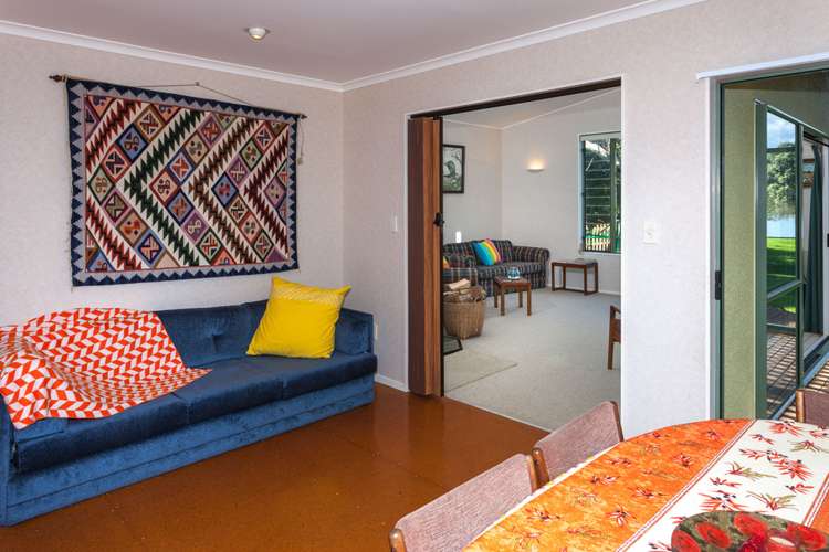 127 Patuwai Drive Whangamata_18