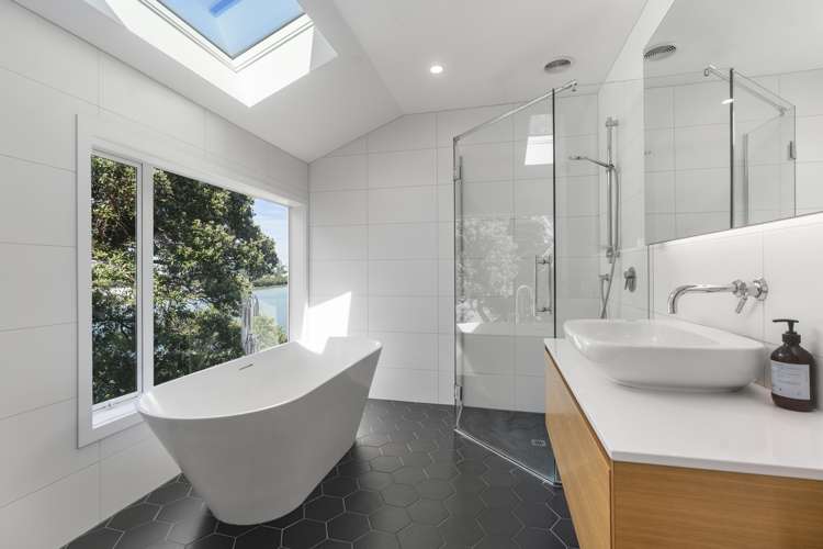 83 Ngataringa Road Devonport_19