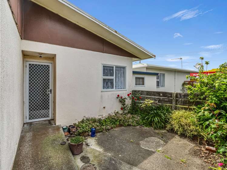 2/104 Alma Road Gonville_16