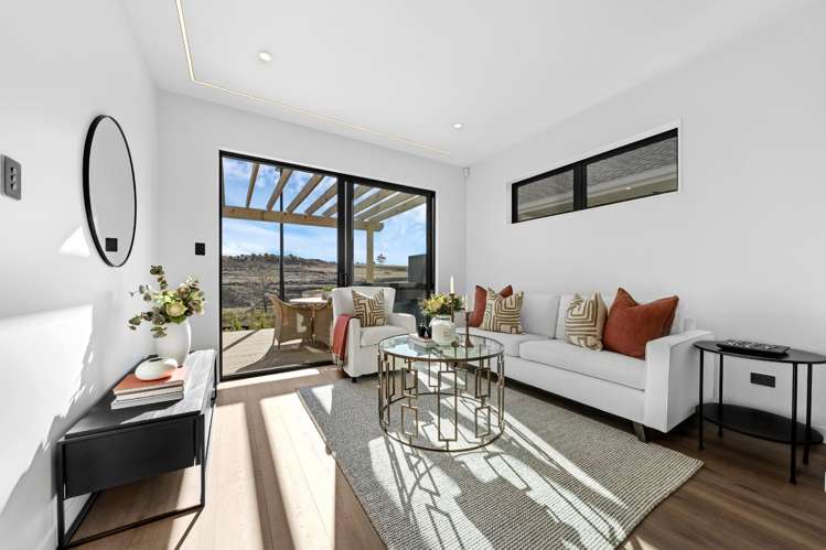 370 Te Taruna Drive Milldale_2