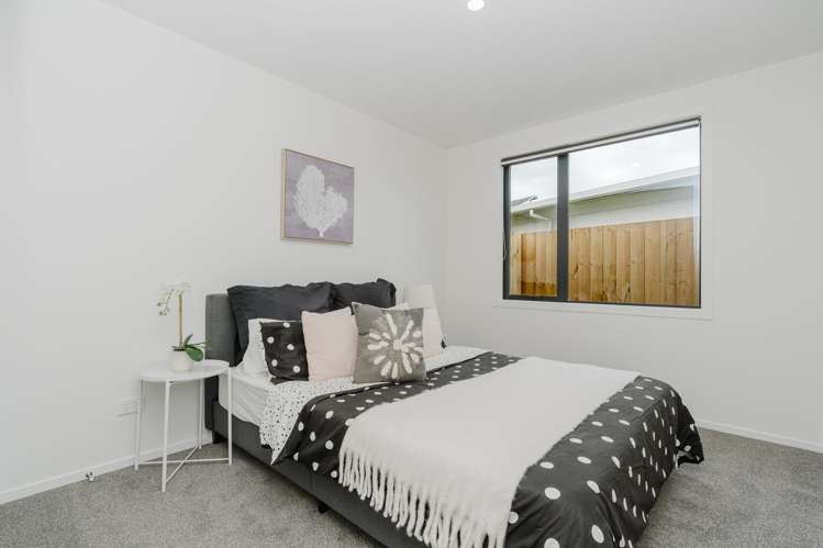 2/26 Bernard Street Chedworth_7