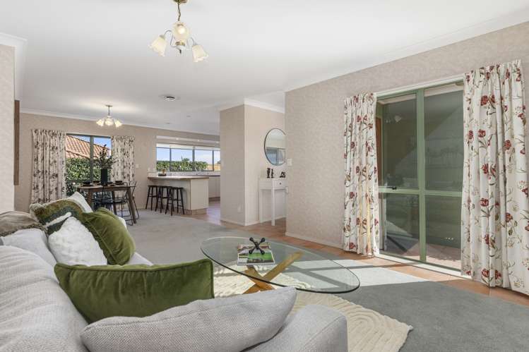 60 Sapphire Drive Hairini_7