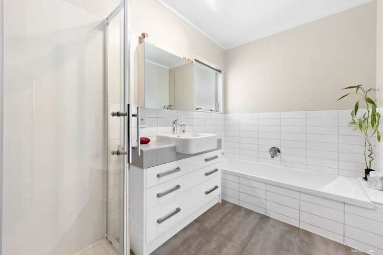 86 Kamara Road Glen Eden_15