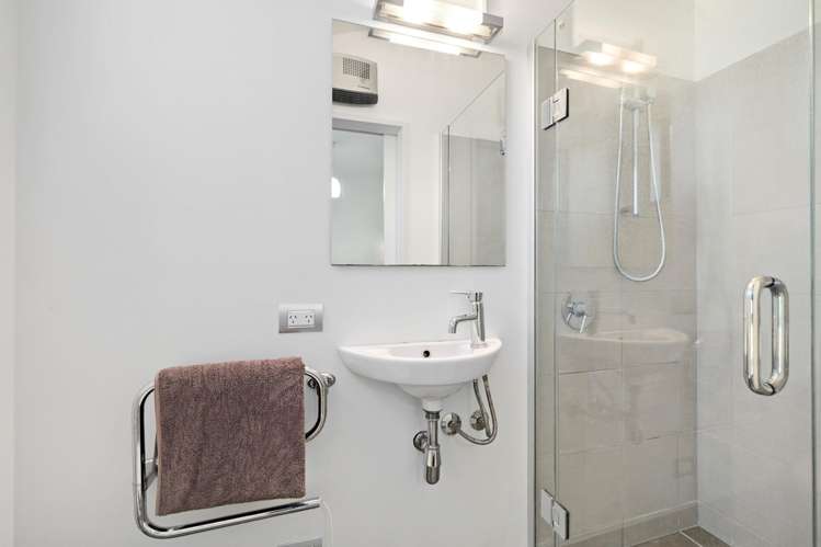 5c/10 Park Avenue Epuni_9